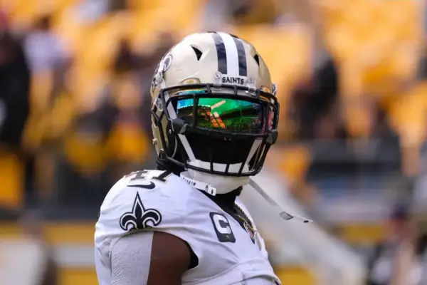 Saints, Alvin Kamara Reportedly in “Bizarre” Place – Trade Seems Inevitable