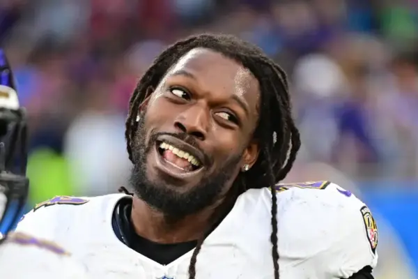 Chiefs Expected to Target Top Veteran Free Agent After Losing Mike Danna