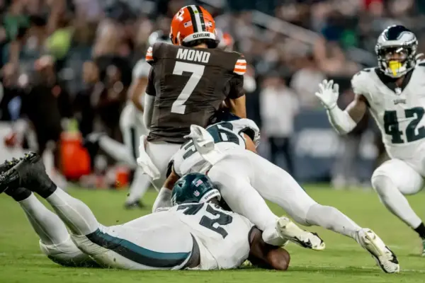 Eagles Trade Rumors: Philly May Lose Secret 6-Sack Weapon in Free Agency Extinction