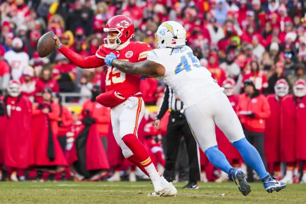 Patrick Mahomes Major Injury Update Leaves Chiefs With One Uncomfortable Question