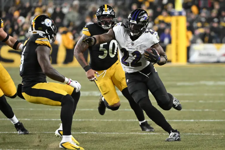 Would the Ravens Be Better Off Trading Derrick Henry While His Value Is Sky High?