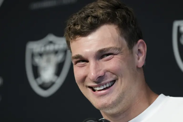 Raiders quarterback