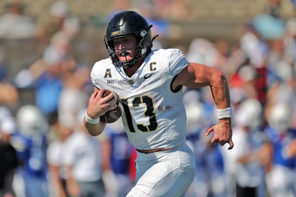Yards And Stripes: Army, Navy Stay Unlemished