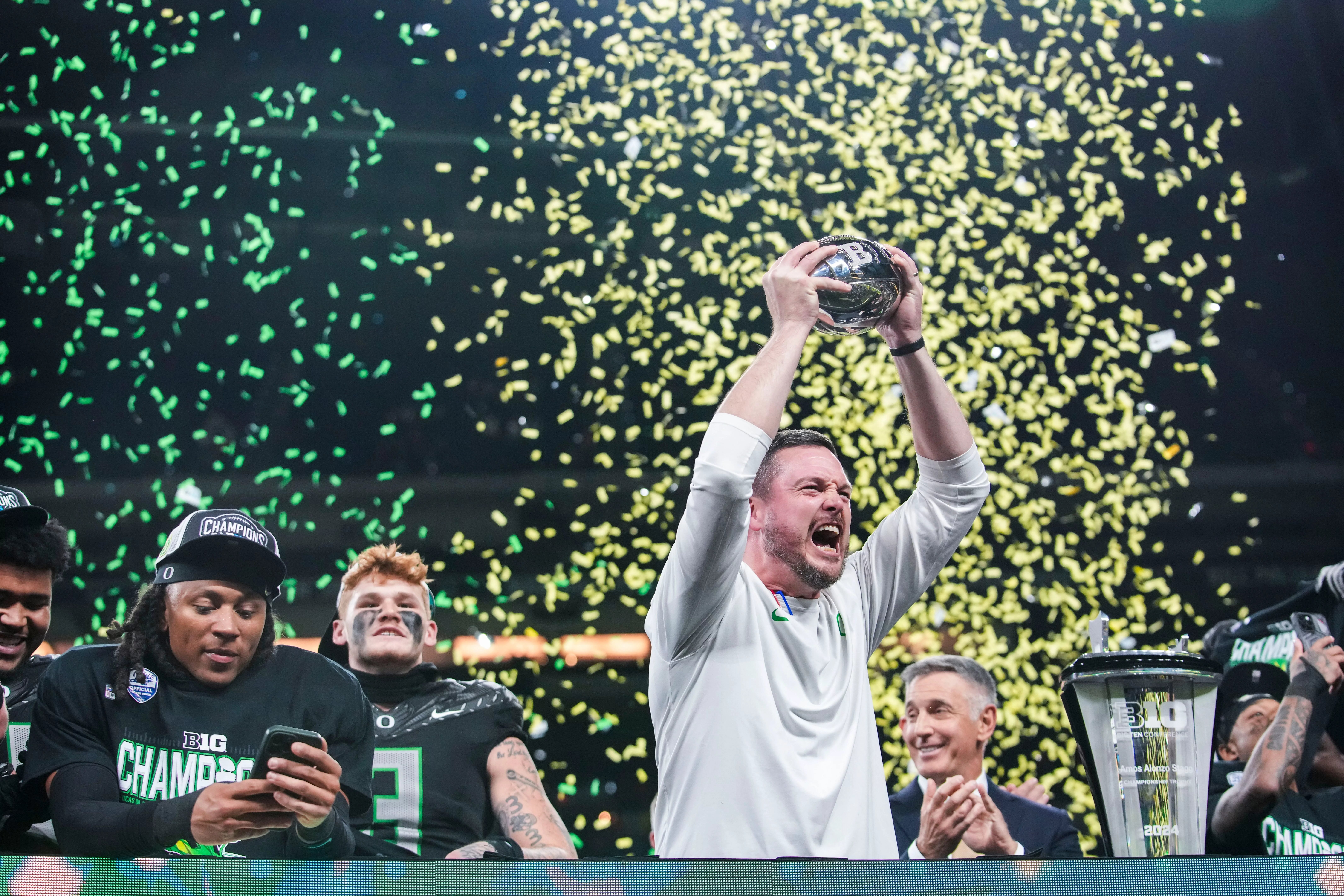 Get Off My Pylon: Oregon Leads Way Into Playoff