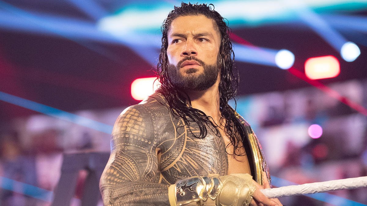 A photo of WWE Superstar Roman Reigns.