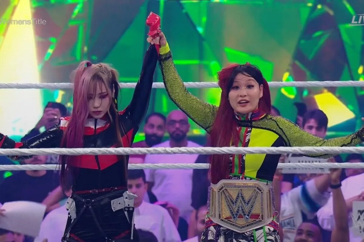 WWE's Kairi Sane and IYO SKY.