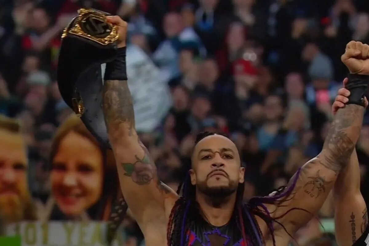 A photo of Damian Priest at WWE WrestleMania XL.