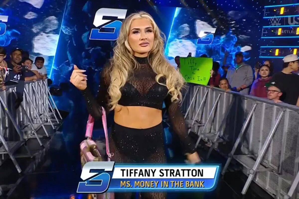A photo of WWE SmackDown and Ms. Money in the Bank Tiffany Stratton. Also, a potential challenger for the WWE Women's Championship.