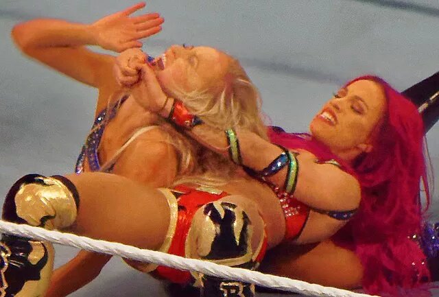 Image of Sasha Banks using Banks Statement
