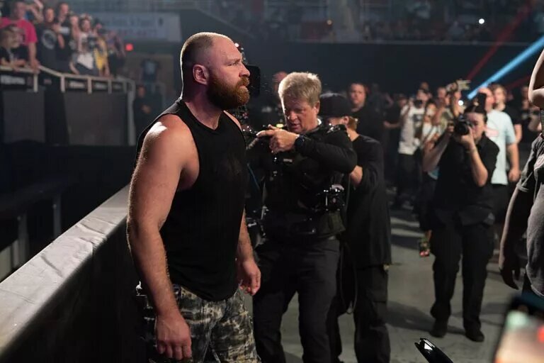 A photo of AEW star Jon Moxley, one of the people that has the most AEW PPV wins.