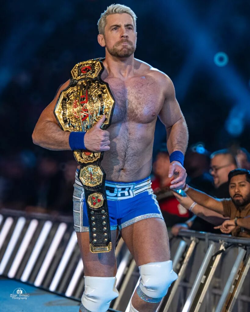 A photo of Joe Hendry, who reportedly signed a WWE Contract.