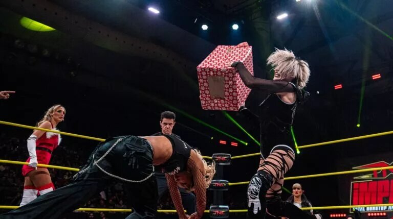 TNA iMPACT Christmas Special Episode, Rosemary and Mara Sadé