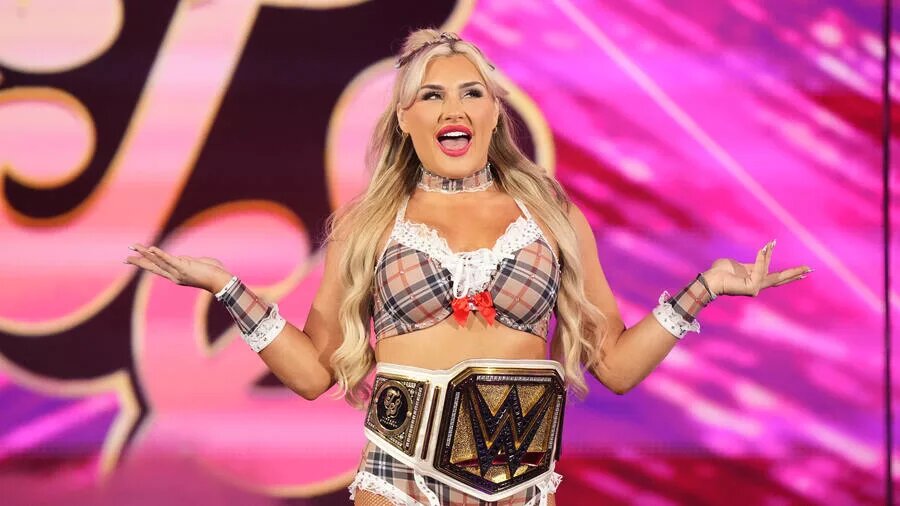 Betting odds have revealed a new favourite in the women's WWE Royal Rumble