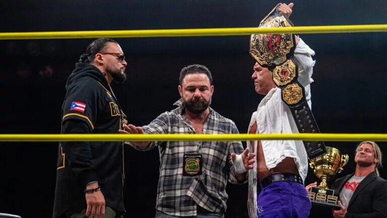 A graphic of the TNA World Championship contract signing between Frankie Kazarian and Mike Santana on the January 8 episode of TNA iMPACT