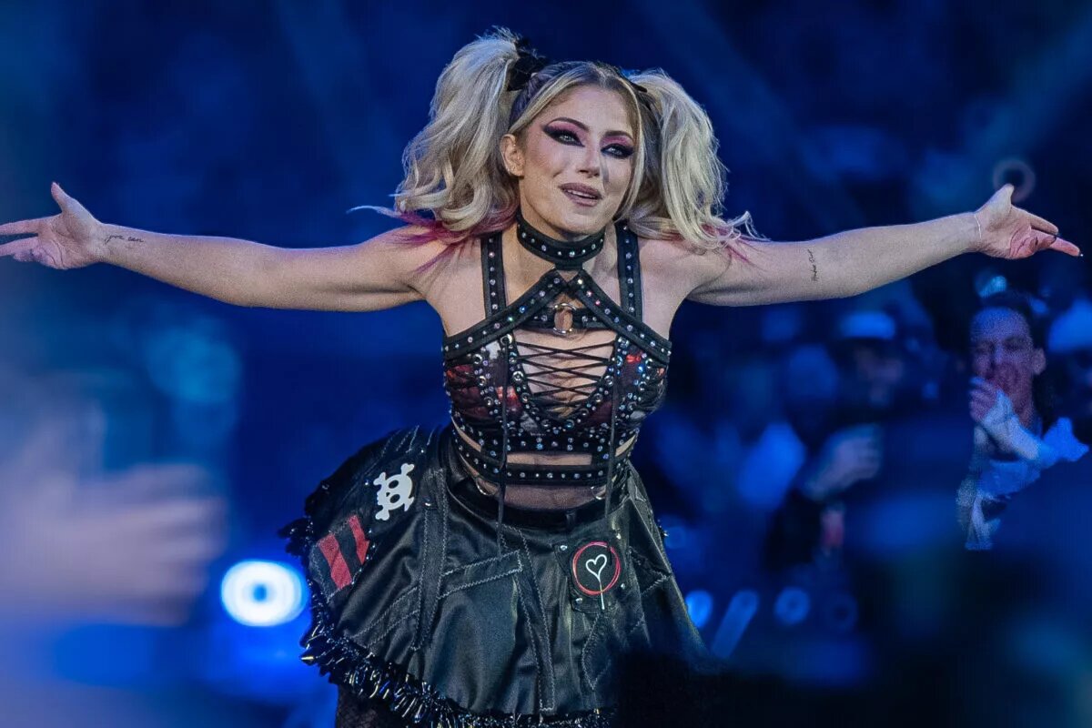 A photo of WWE star Alexa Bliss, the partner of Charlotte Flair.