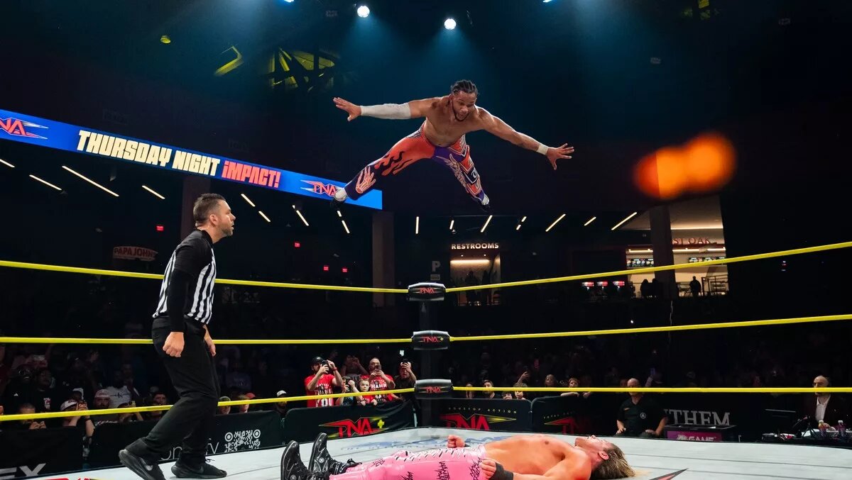 Leon Slater retained the X-Division Championship on the live episode of TNA Thursday Night iMPACT