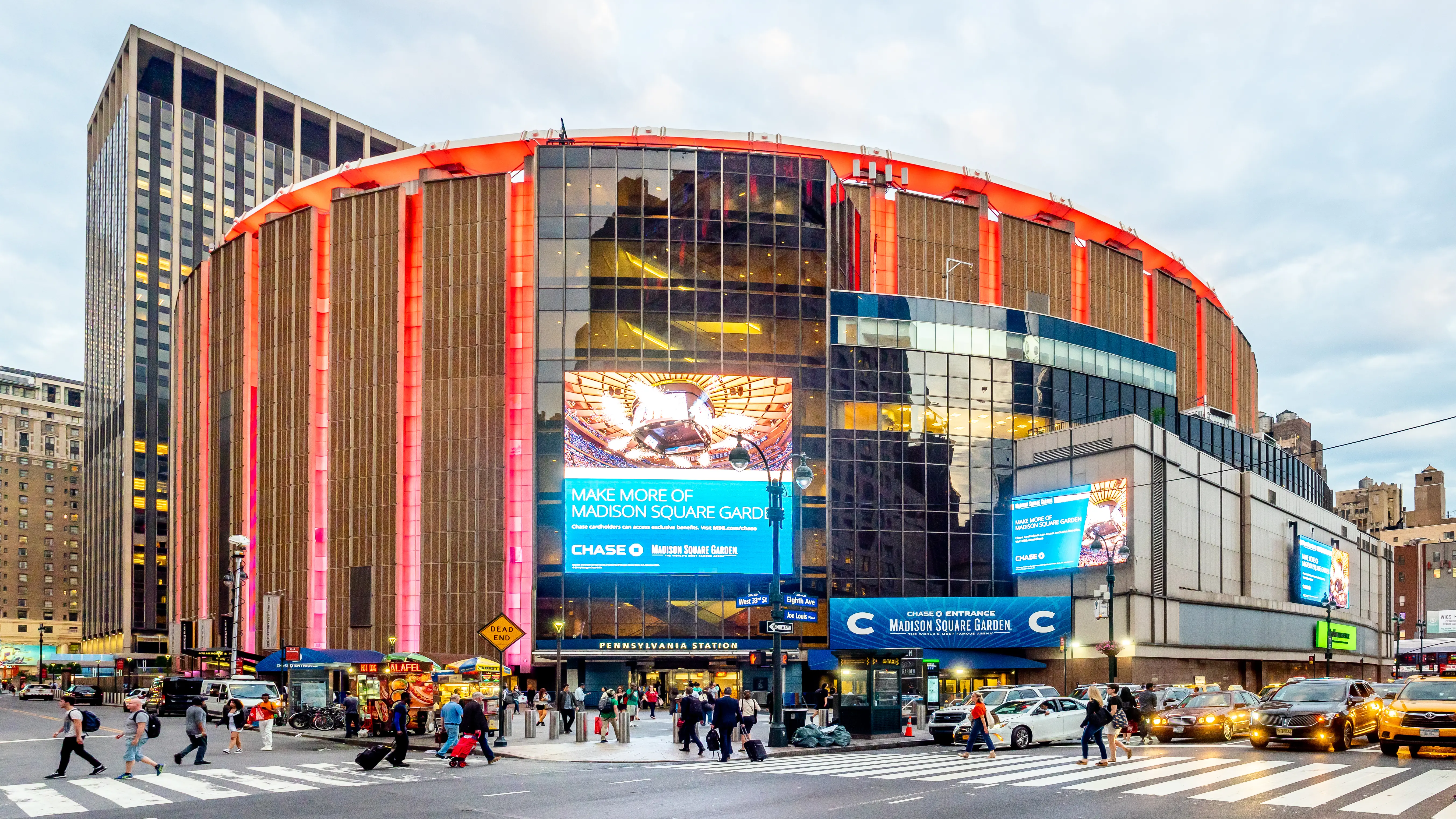 Best WWE Madison Square Garden blog banner, featuring the venue in New York City, New York.