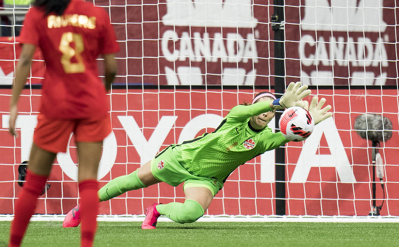 CanWNT dominated Nigeria: Canadian goalkeeper Stephanie Labbé made a save against Nigeria