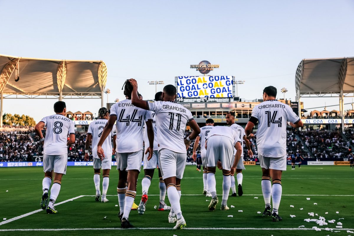 Los Angeles Galaxy "mature" in win at Dignity Health Sports Park