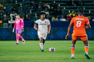 La Galaxy Center-Back Jalen Neal Is the Future for the Galaxy and USMNT Defense.