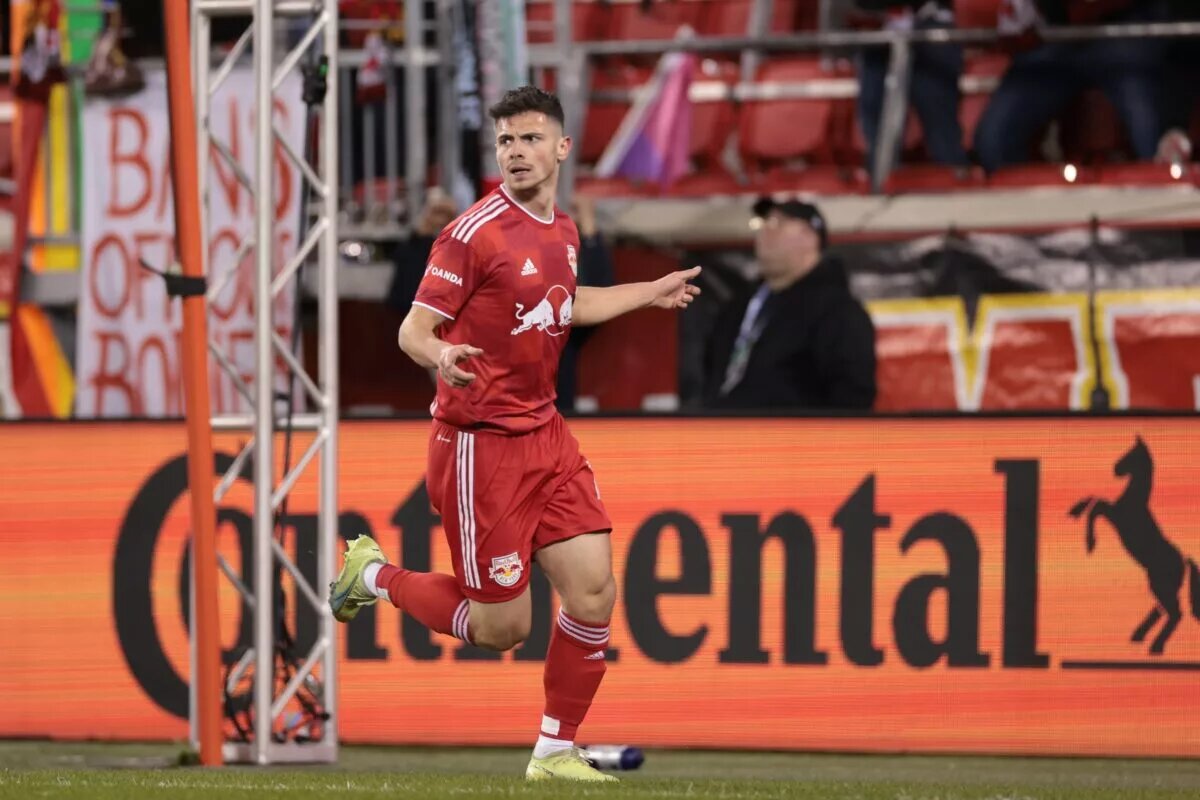 Dante Vanzeir scored the game-winning goal, his first in MLS. Red Bulls 2-1 Columbus Crew