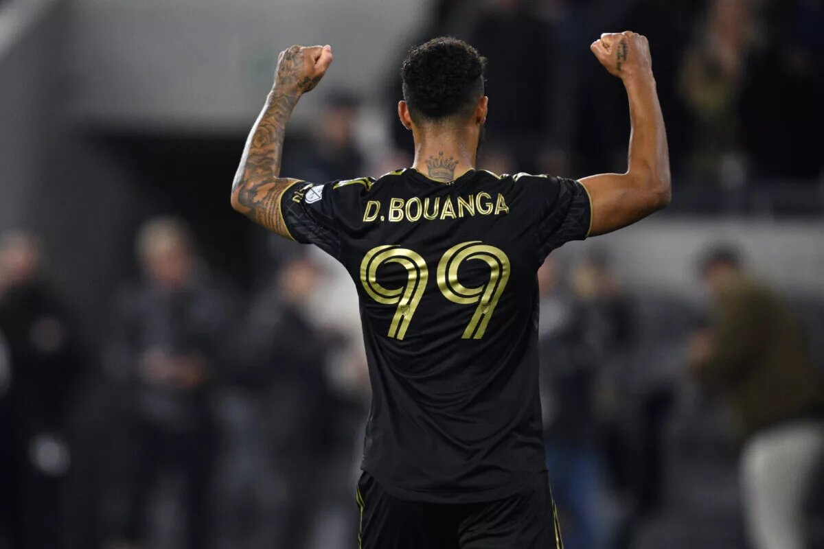 LAFC forward Denis Bouanga