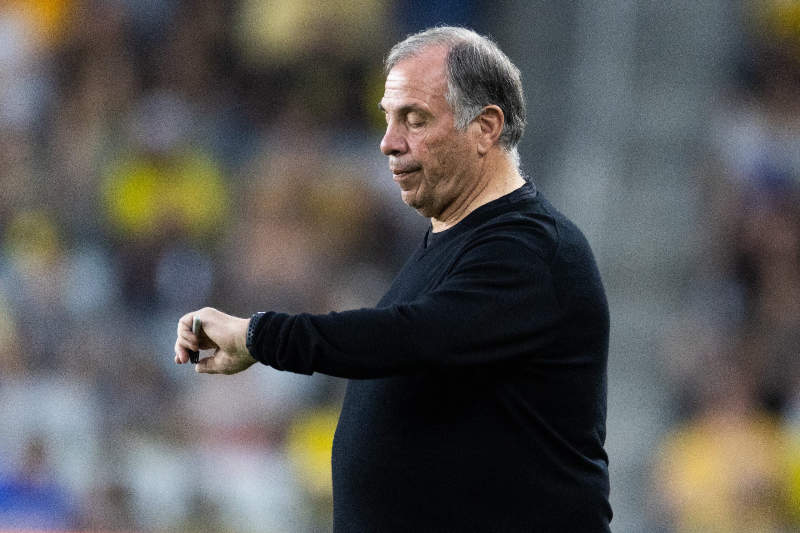Bruce Arena Fumes Over Referee's Timekeeping Abilities