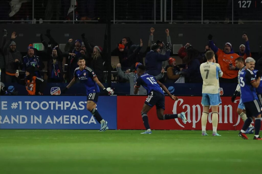 A Controversial Late FC Cincinnati Game Winner At TQL Stadium Last a-controversial-late-fc-cincinnati-game-winner-at-tql-stadium-last