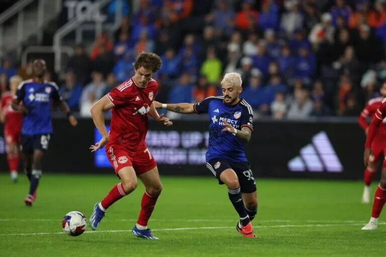 FC Cincinnati Midfielder Júnior Moreno in the FC Cincinnati vs Red Bulls Game