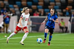 Cloé Lacasse Shines for the CanWNT in a 6-0 Win Over El Salvador