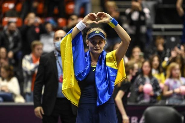Dayana Yastremska flying the flag for Ukrainian tennis.