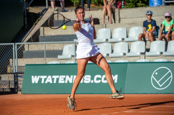 Sara Sorribes Tormo in action ahead of the WTA Palermo Open.