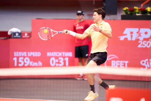 Dominic Thiem in action at the ATP Asturias Open.