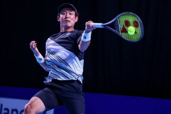 Yoshihito Nishioka in action ahead of the ATP Paris Masters.