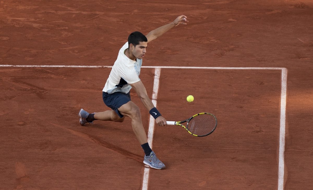 Carlos Alcaraz in action ahead of the ATP Buenos Aires Open.