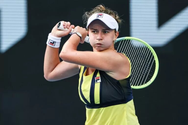 Barbora Krejcikova in action.