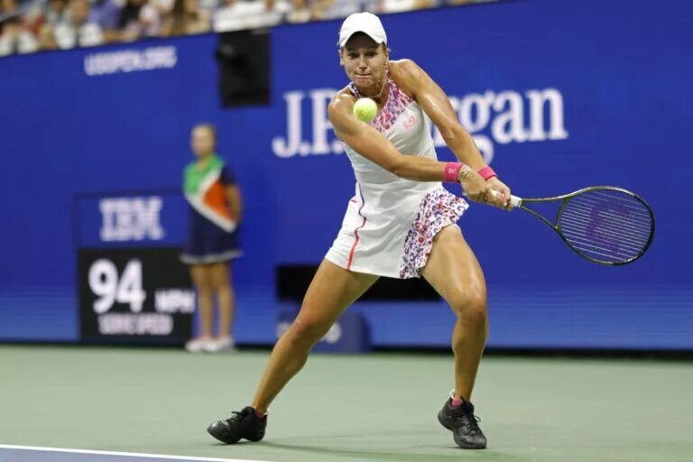 Veronika Kudermetova in action ahead of the WTA Doha Open.