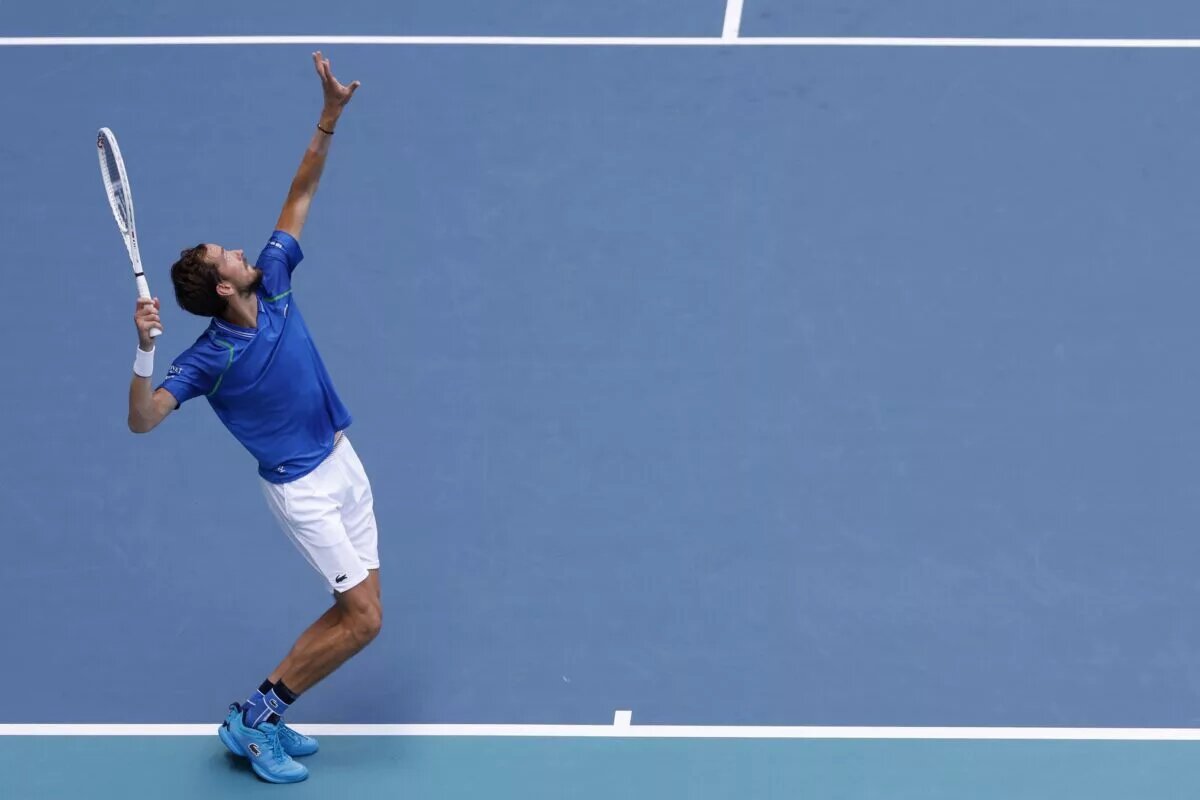 Daniil Medvedev in action at the ATP Miami Open.