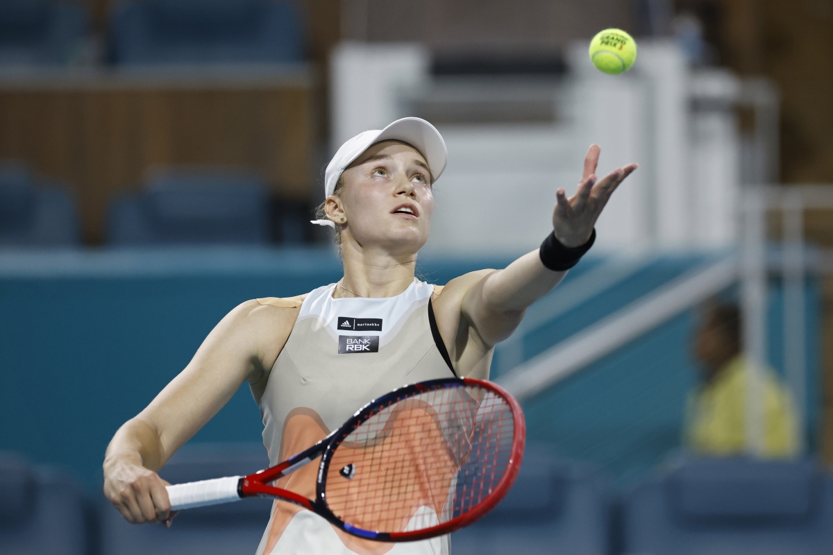 Elena Rybakina in action ahead of the WTA Stuttgart Open.