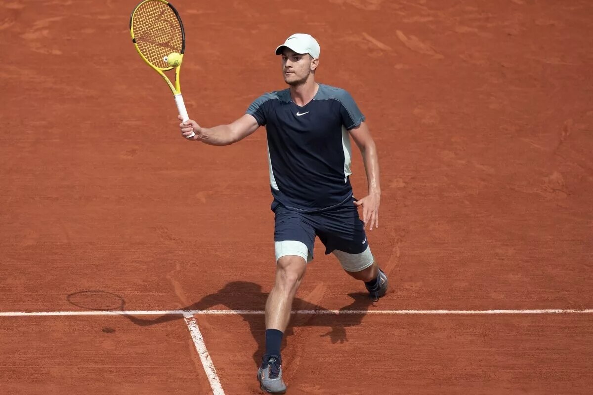 Miomir Kecmanovic in action ahead of the ATP Lyon Open.