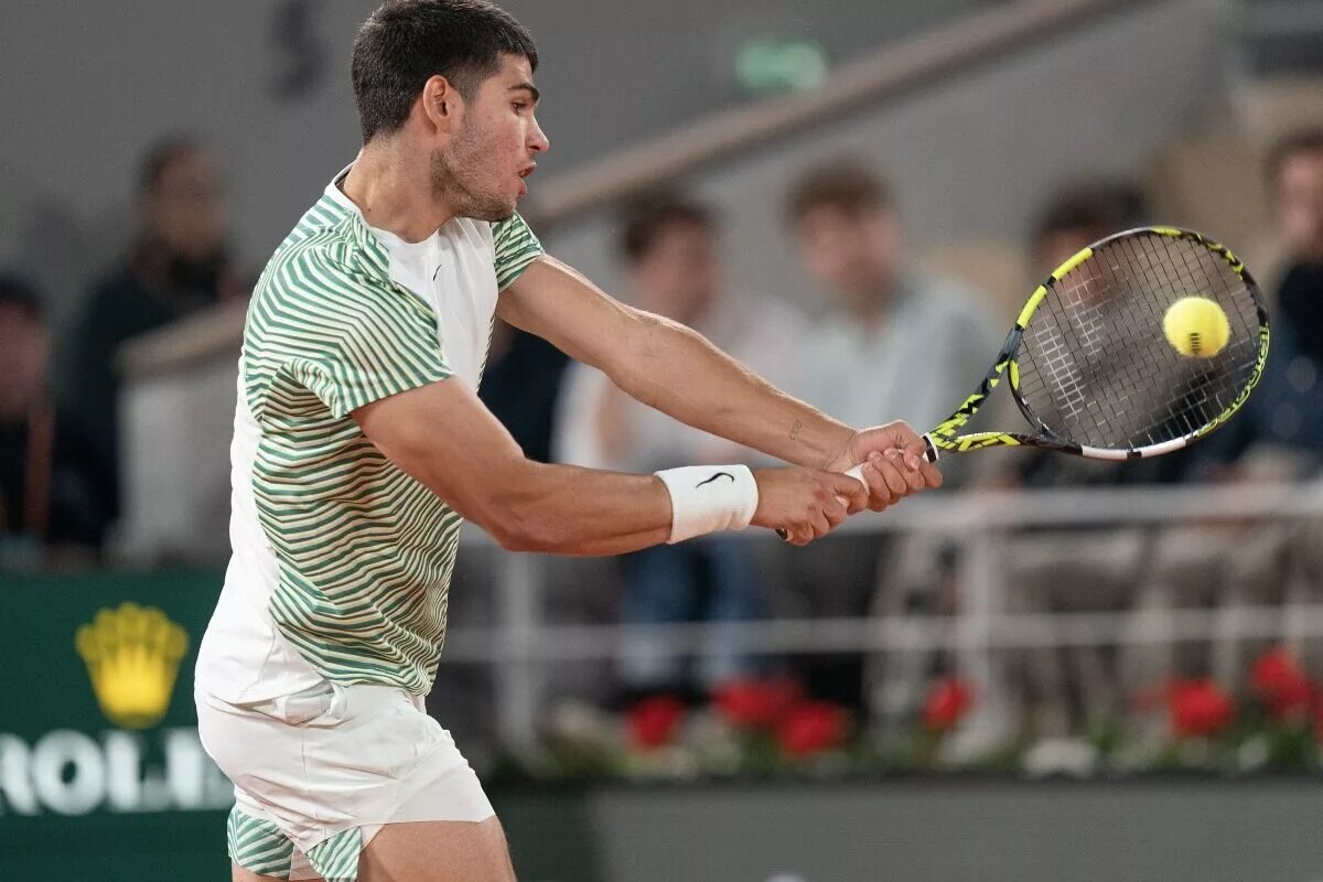 Carlos Alcaraz in action ahead of ATP Queen's Club.