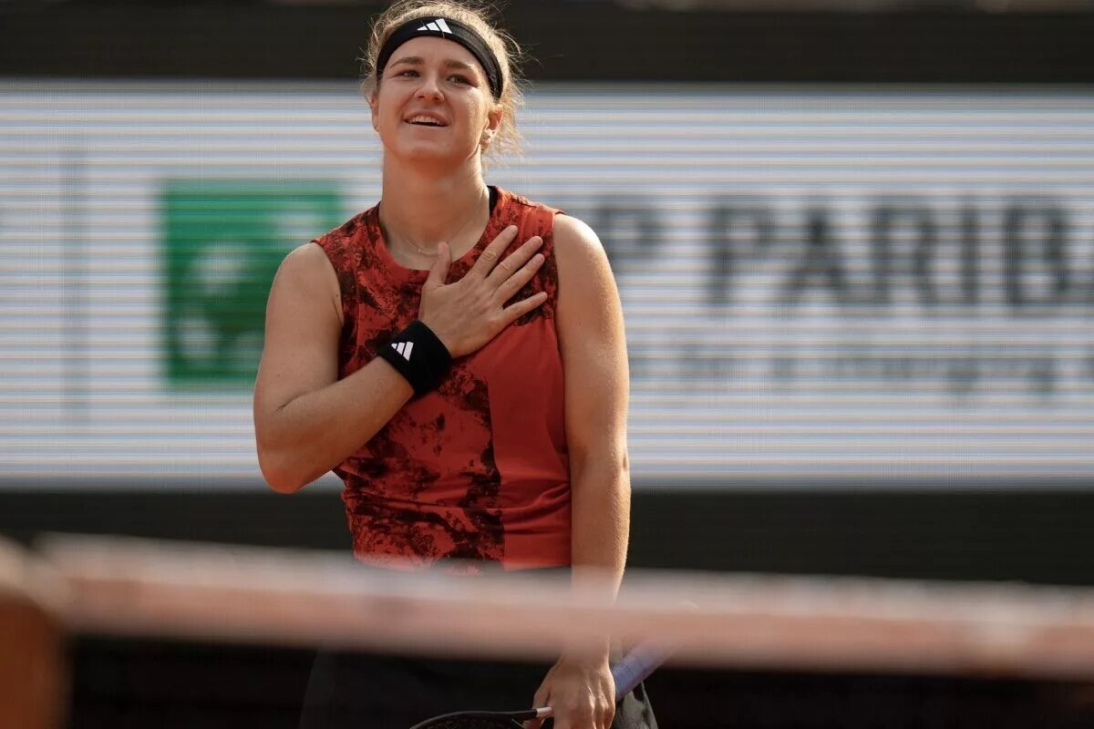 Karolina Muchova in action at the French Open.