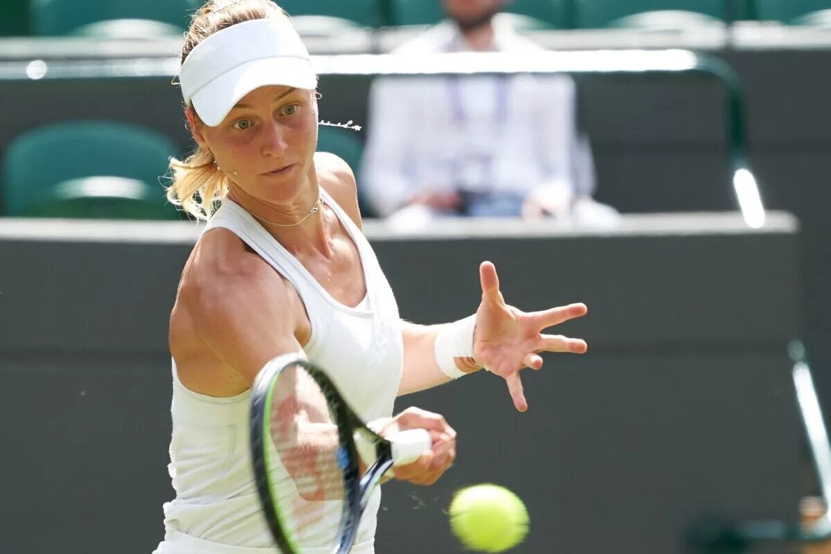 Liudmila Samsonova, a quarterfinalist at the WTA Den Bosch Open.