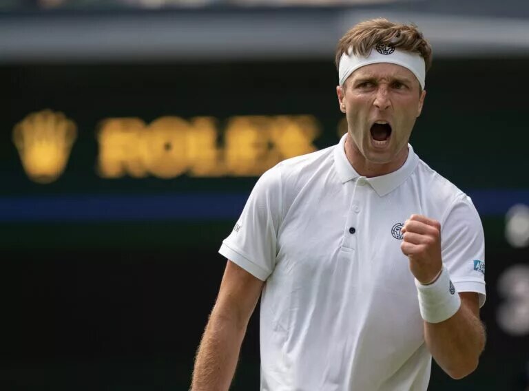 Liam Broady broke the top 100 after reaching a Challenger Tour final.