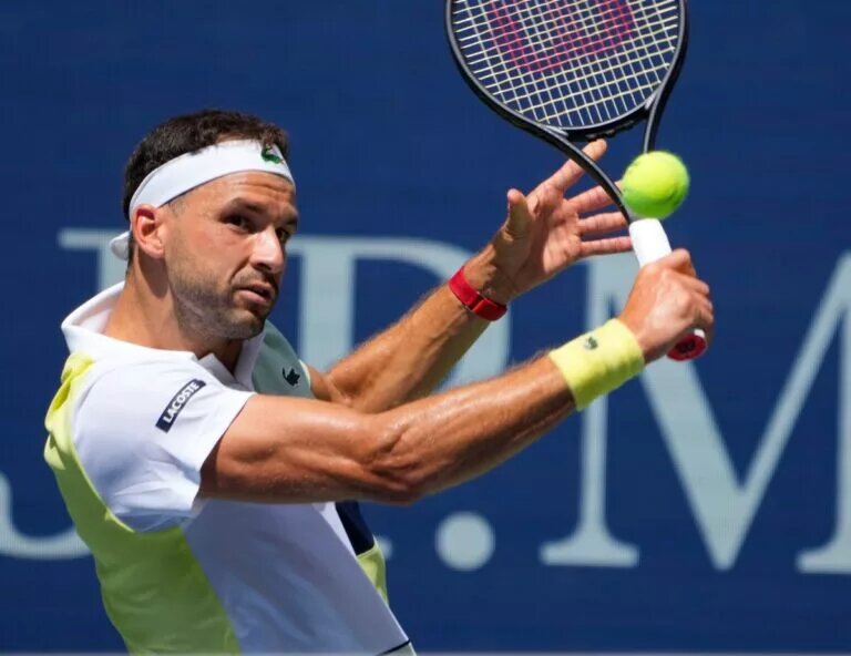 Grigor Dimitrov in action ahead of the ATP Paris Masters.