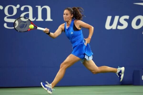 WTA Wimbledon First Round Best Bets Including Peyton Stearns vs Nikola Bartunkova