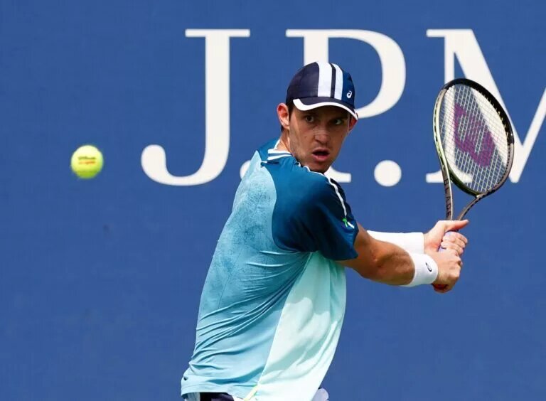 Nicholas Jarry in action ahead of the ATP Adelaide International.