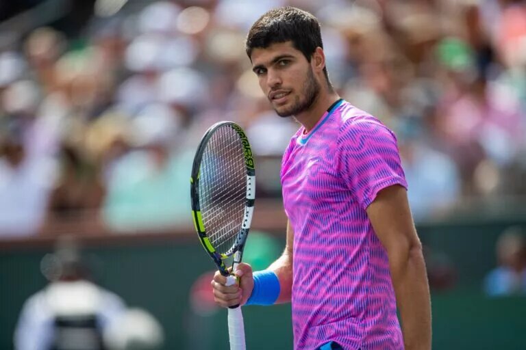 Carlos Alcaraz celebrates victory in Indian Wells.
