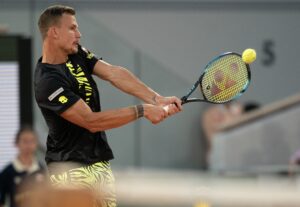 Marton Fucsovics in action ahead of the ATP Bucharest Open.