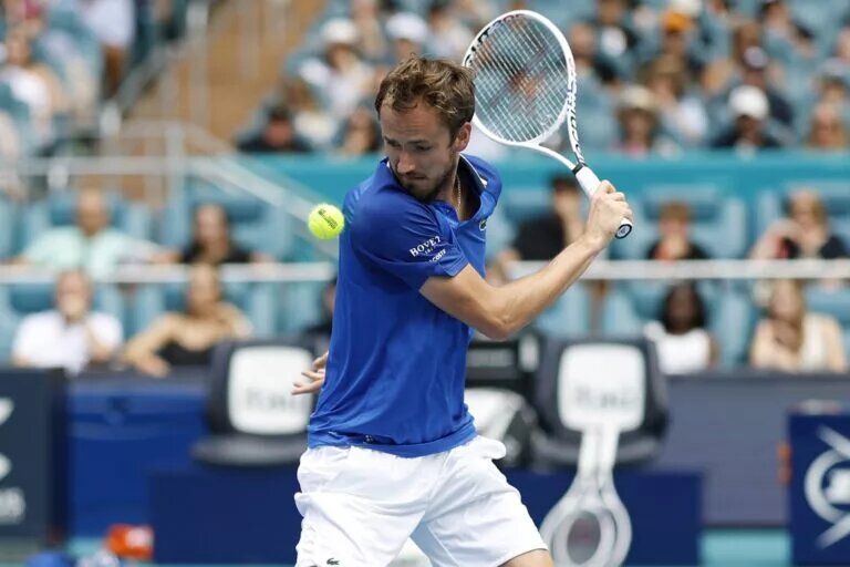 Daniil Medvedev in action ahead of the ATP Halle Open.